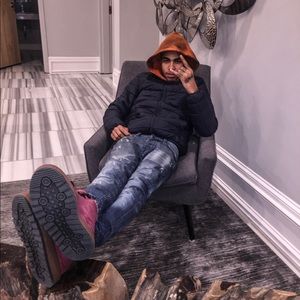 Meet your Posher, Eli